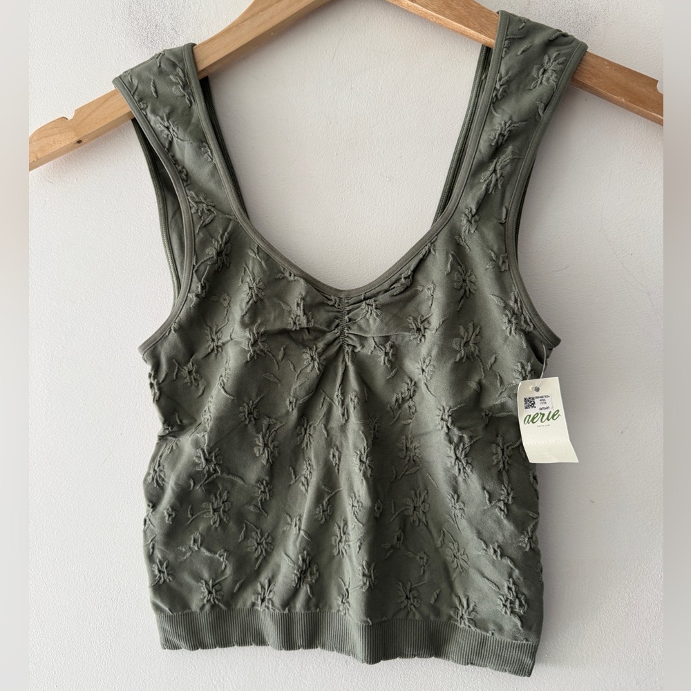 NEW!! Aerie Green Superchill Seamless Floral Textured Jacquard Top